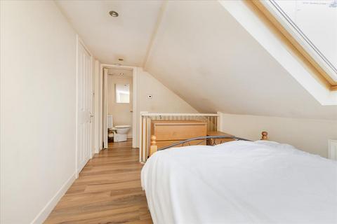 50/5 Drum Street, Edinburgh, EH17 8RN