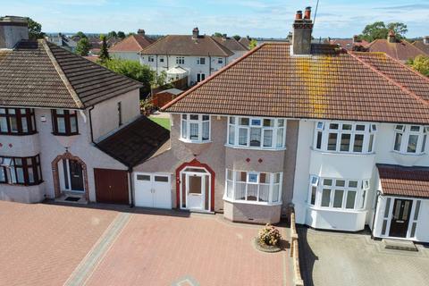 3 bedroom semi-detached house for sale, Cumberland Drive, Bexleyheath DA7