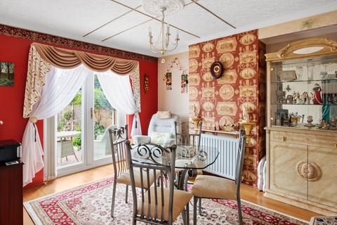 29 Cumberland Drive, Bexleyheath, DA7 5LA