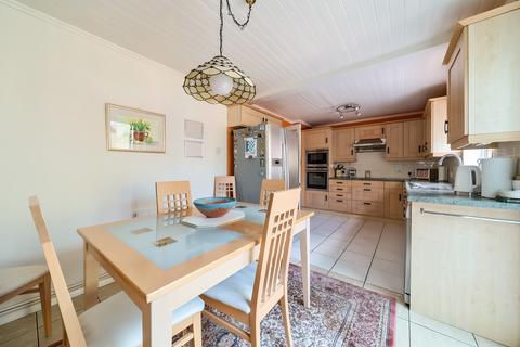 5 Chakeshill Close, Bristol, BS10 6NX
