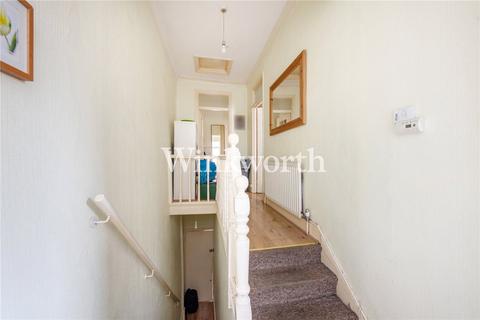 2 bedroom apartment for sale, Dongola Road, London, N17