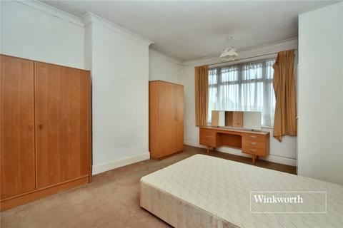 11 Grandison Road, Worcester Park, KT4 8LU