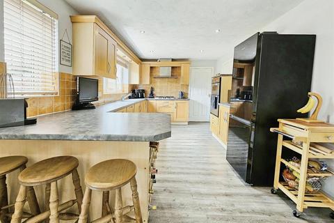 2 Bryony, Branston, Burton-on-trent, DE14 3QQ