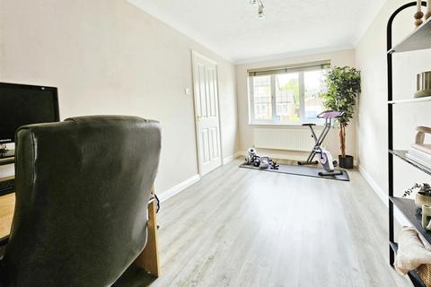 2 Bryony, Branston, Burton-on-trent, DE14 3QQ