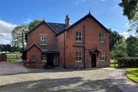 4 bedroom house to rent, Pen Y Lan, Ruabon.