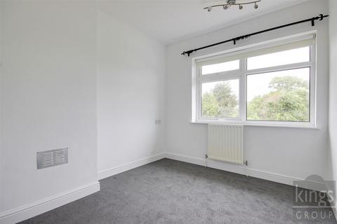 94 Park Lane, London, N9 9BQ