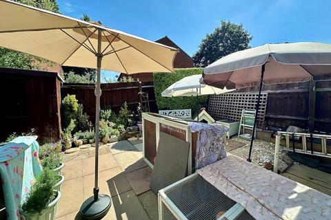 7 Haselrig Square, Northampton, NN4 9RD