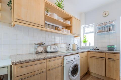 2 Byron Place, Penarth, CF64 2SS