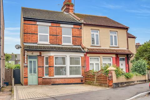 26 Caulfield Road, Shoeburyness, Southend-on-sea, SS3 9LA