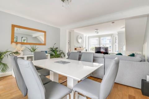 26 Caulfield Road, Shoeburyness, Southend-on-sea, SS3 9LA