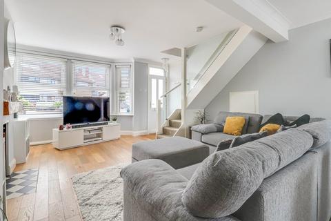 26 Caulfield Road, Shoeburyness, Southend-on-sea, SS3 9LA