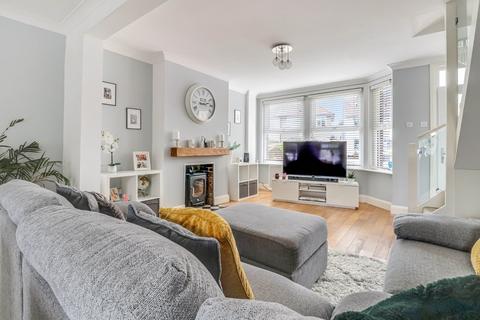 26 Caulfield Road, Shoeburyness, Southend-on-sea, SS3 9LA