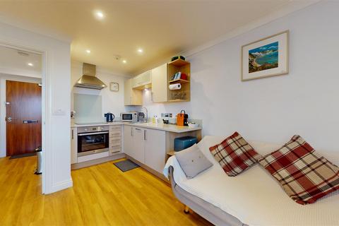 2 bedroom flat for sale, Sandcastles, Station Road, Swanage