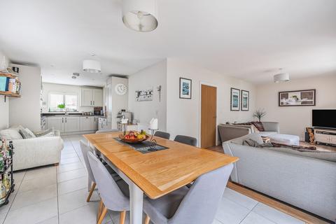 34 Bailey Road, Rowland's Castle, PO9 6BF