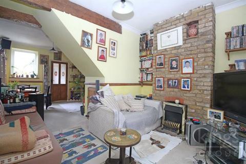 2 bedroom semi-detached house for sale, Queens Road, Cheshunt, Waltham Cross, Hertfordshire, EN8 7HP