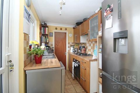 2 bedroom semi-detached house for sale, Queens Road, Cheshunt, Waltham Cross, Hertfordshire, EN8 7HP