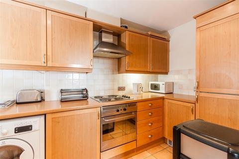 2 bedroom apartment for sale, Rivers House ¦ Kew Bridge ¦ Riverside ¦ TW8