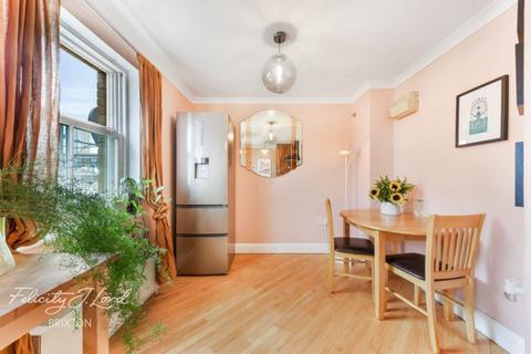 2 bedroom flat for sale, George Mews, London, SW9