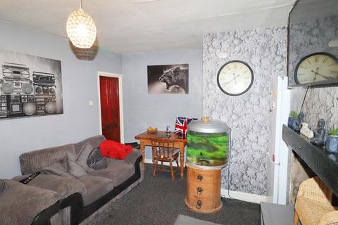 1 bedroom terraced house for sale, Highgate Road, Queensbury BD13