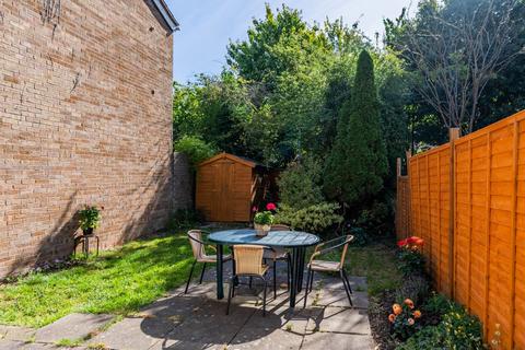 33 Acrefield Drive, Cambridge, CB4 1JW