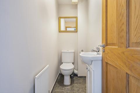 20 Auriol Park Road, Worcester Park, KT4 7DP