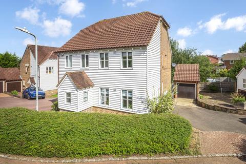 29 Brindles Field, Tonbridge, TN9 2YR