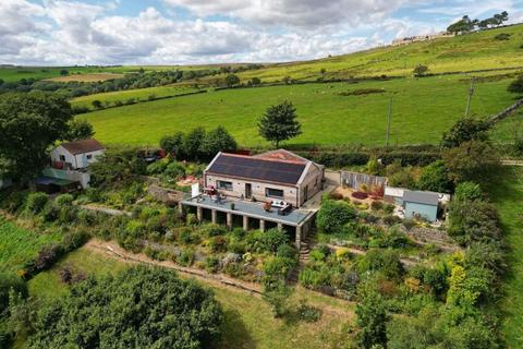 2 bedroom detached bungalow for sale, Oakwood, Fylingdales