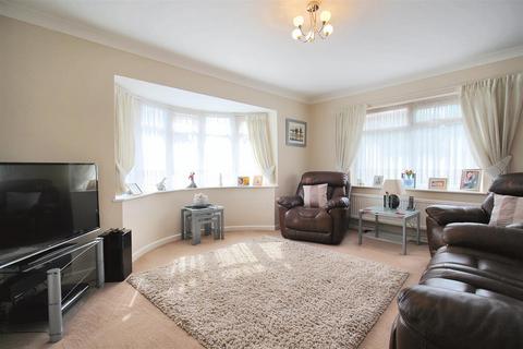 3 bedroom detached bungalow for sale, Mundesley Road, North Walsham