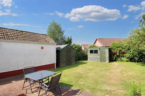 3 bedroom detached bungalow for sale, Mundesley Road, North Walsham