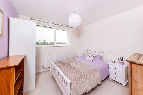 1 Argentan Close, Abingdon, OX14 5QW