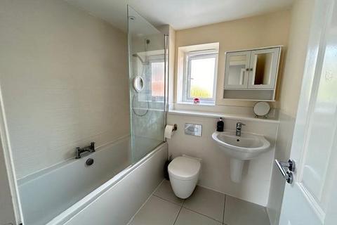 25 Gray Street, Longhedge, Salisbury, SP4 6SX