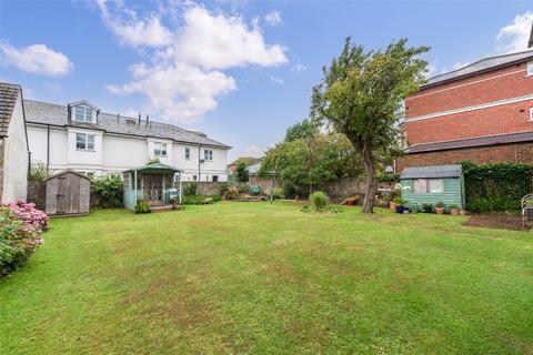 2 bedroom flat for sale, Byron Road, Worthing, West Sussex, BN11