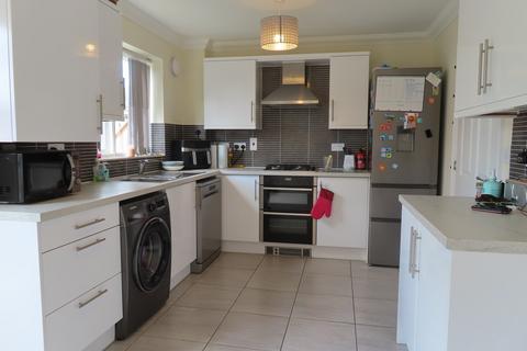3 bedroom semi-detached house to rent, Ammonite Drive, Ipswich IP6