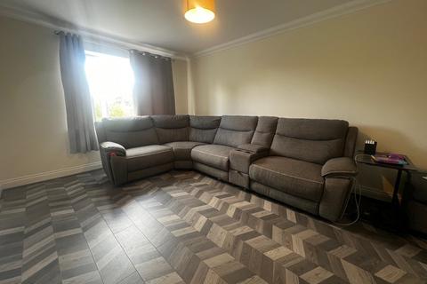 3 bedroom semi-detached house to rent, Ammonite Drive, Ipswich IP6