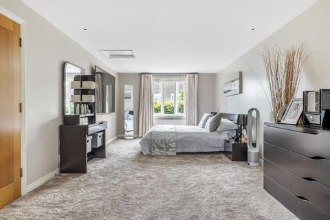 13 Waratah Drive, Chislehurst, BR7 5FP
