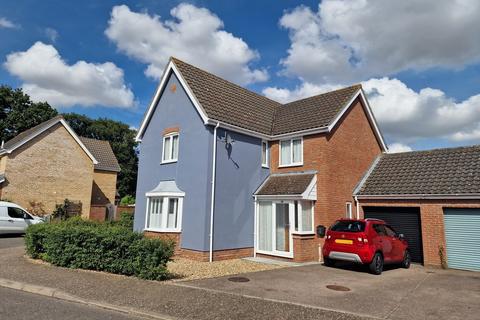12 Cranes Meadow, Harleston, IP20 9BY