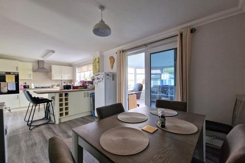 12 Cranes Meadow, Harleston, IP20 9BY