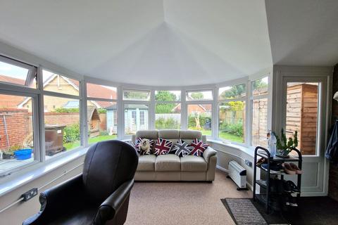 12 Cranes Meadow, Harleston, IP20 9BY