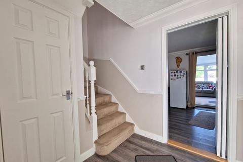 12 Cranes Meadow, Harleston, IP20 9BY