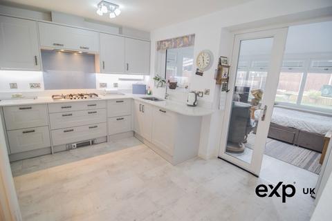 8 Cavendish Close, Creswell, Worksop, S80 4HZ