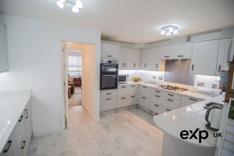 8 Cavendish Close, Creswell, Worksop, S80 4HZ