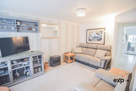 8 Cavendish Close, Creswell, Worksop, S80 4HZ