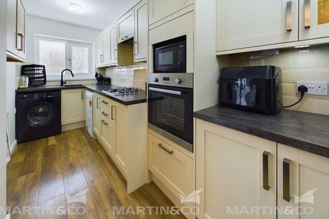 3 bedroom terraced house for sale, Washington Grove , Bentley