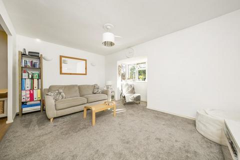 1 bedroom flat for sale, Rabournmead Drive, Northolt UB5