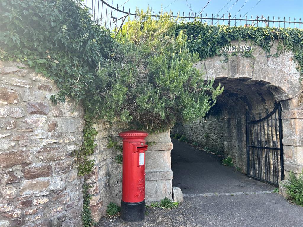 Arch Grove