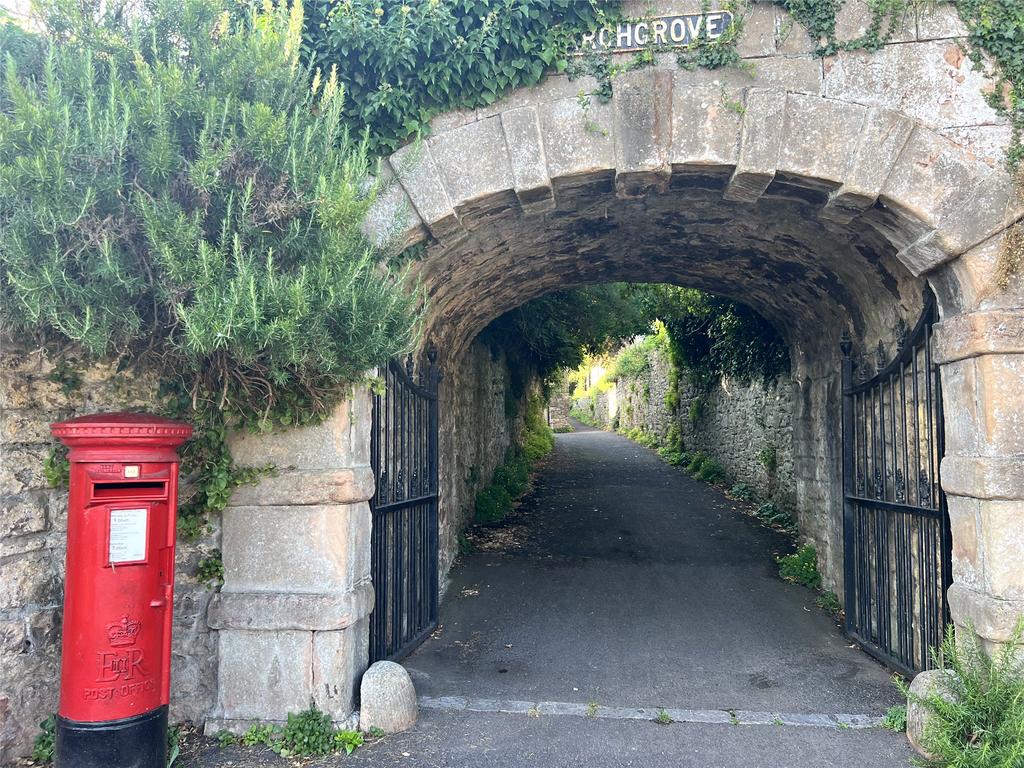 Arch Grove