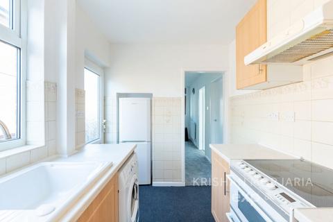 33 Bradgate Drive, Wigston, LE18 1HB