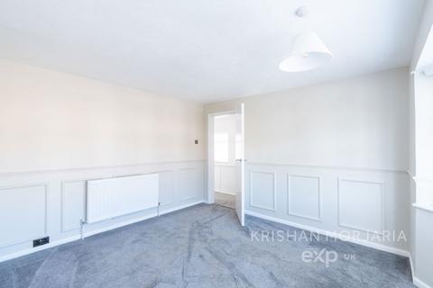 33 Bradgate Drive, Wigston, LE18 1HB
