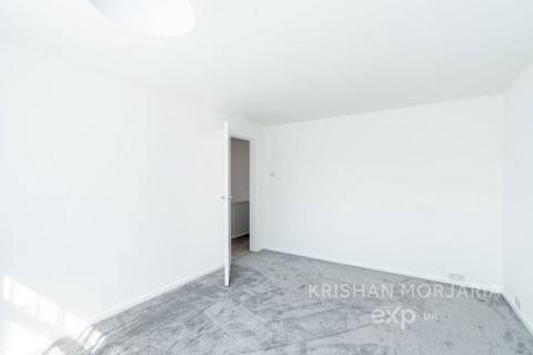 33 Bradgate Drive, Wigston, LE18 1HB