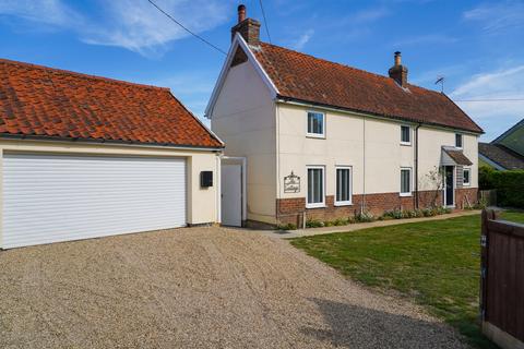 The Cottage Fenstead End, Boxted, Bury St Edmunds, IP29 4LH